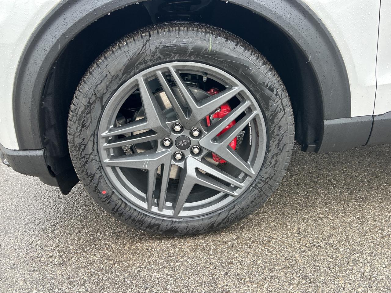 2026 Ford Explorer ST 4WD 400A Photo