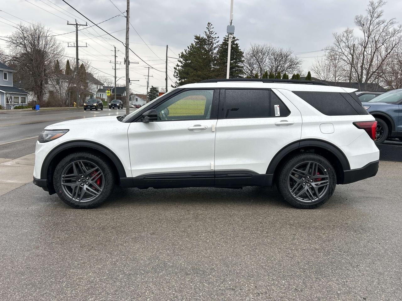 2026 Ford Explorer ST 4WD 400A Photo1