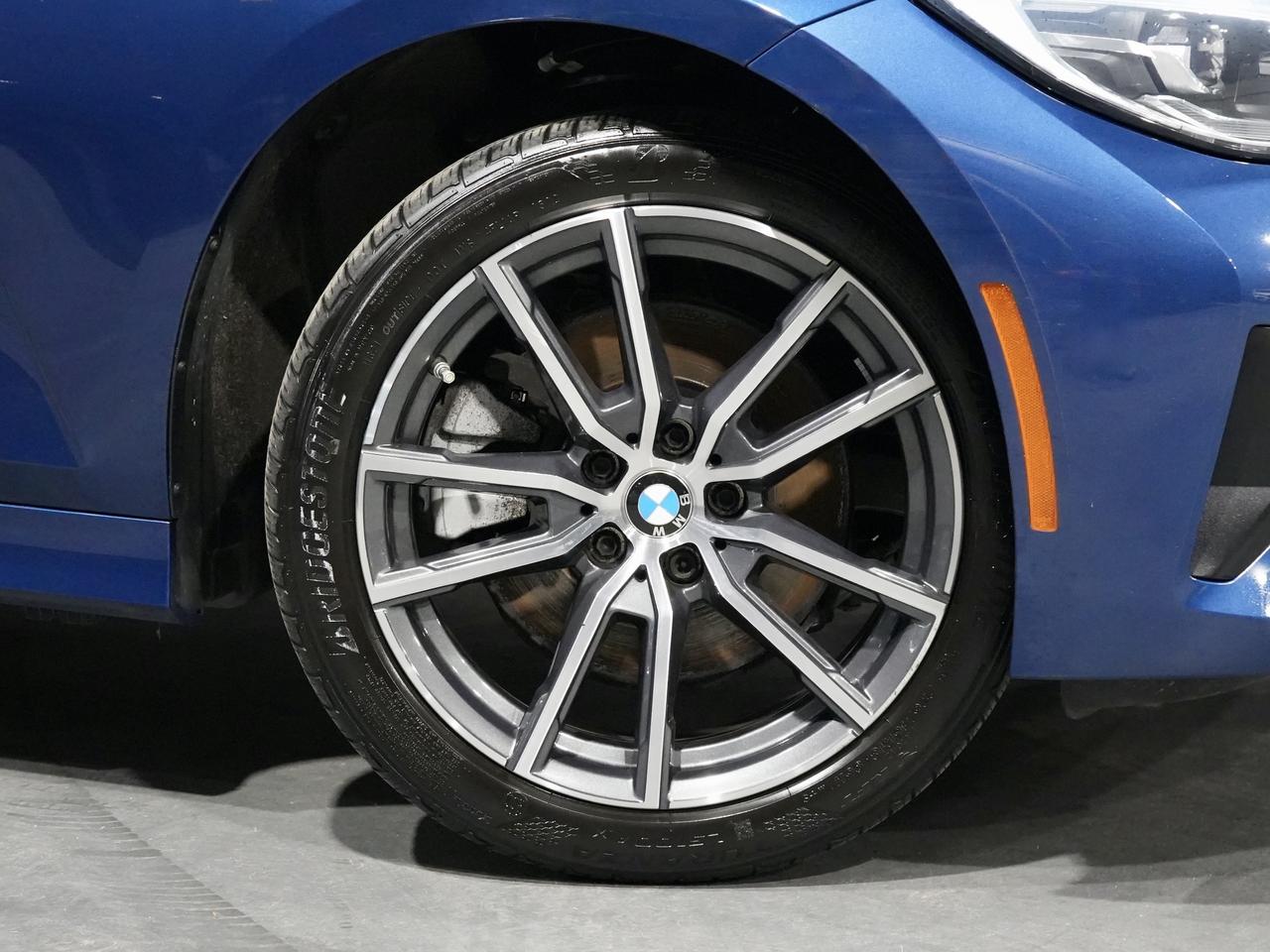 2022 BMW 330i xDrive|ROOF|CAM|DRIVE ASSIST|NAV|NO ACCIDENTS Photo