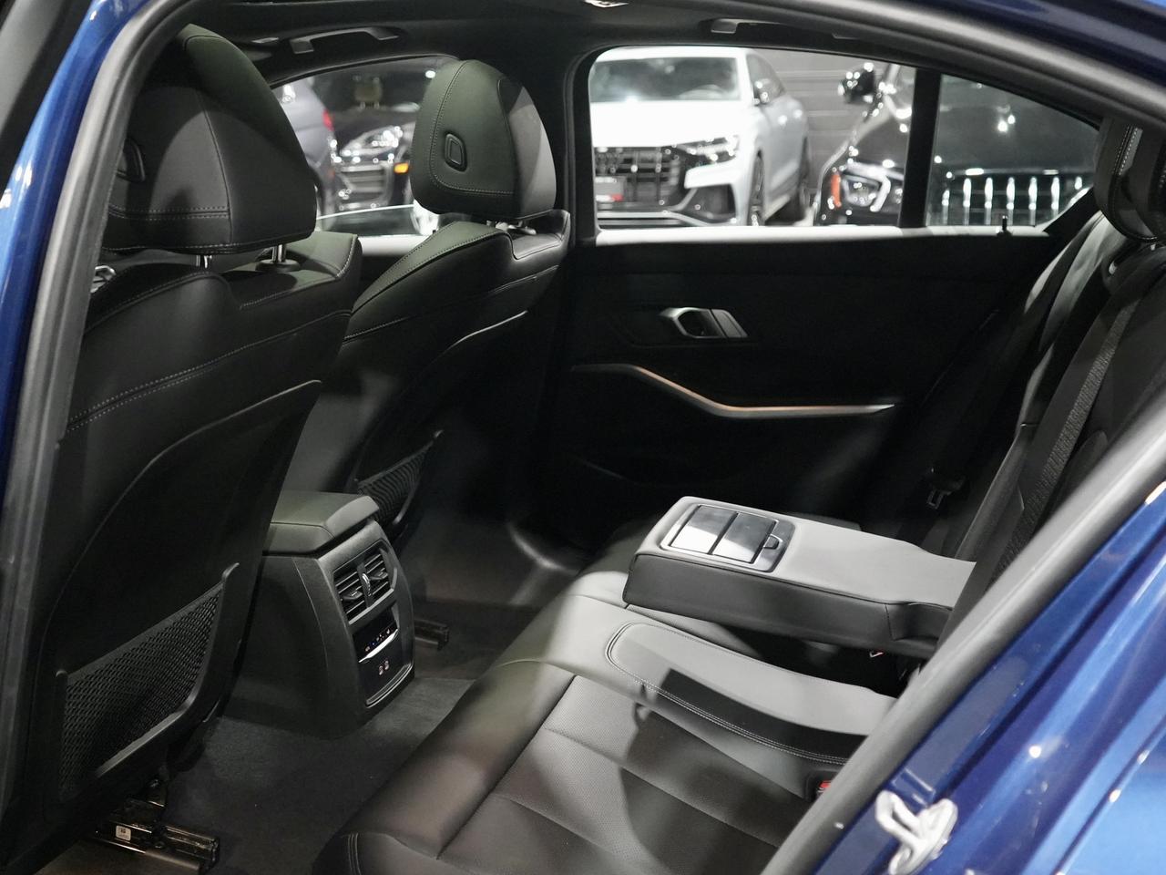 2022 BMW 330i xDrive|ROOF|CAM|DRIVE ASSIST|NAV|NO ACCIDENTS Photo