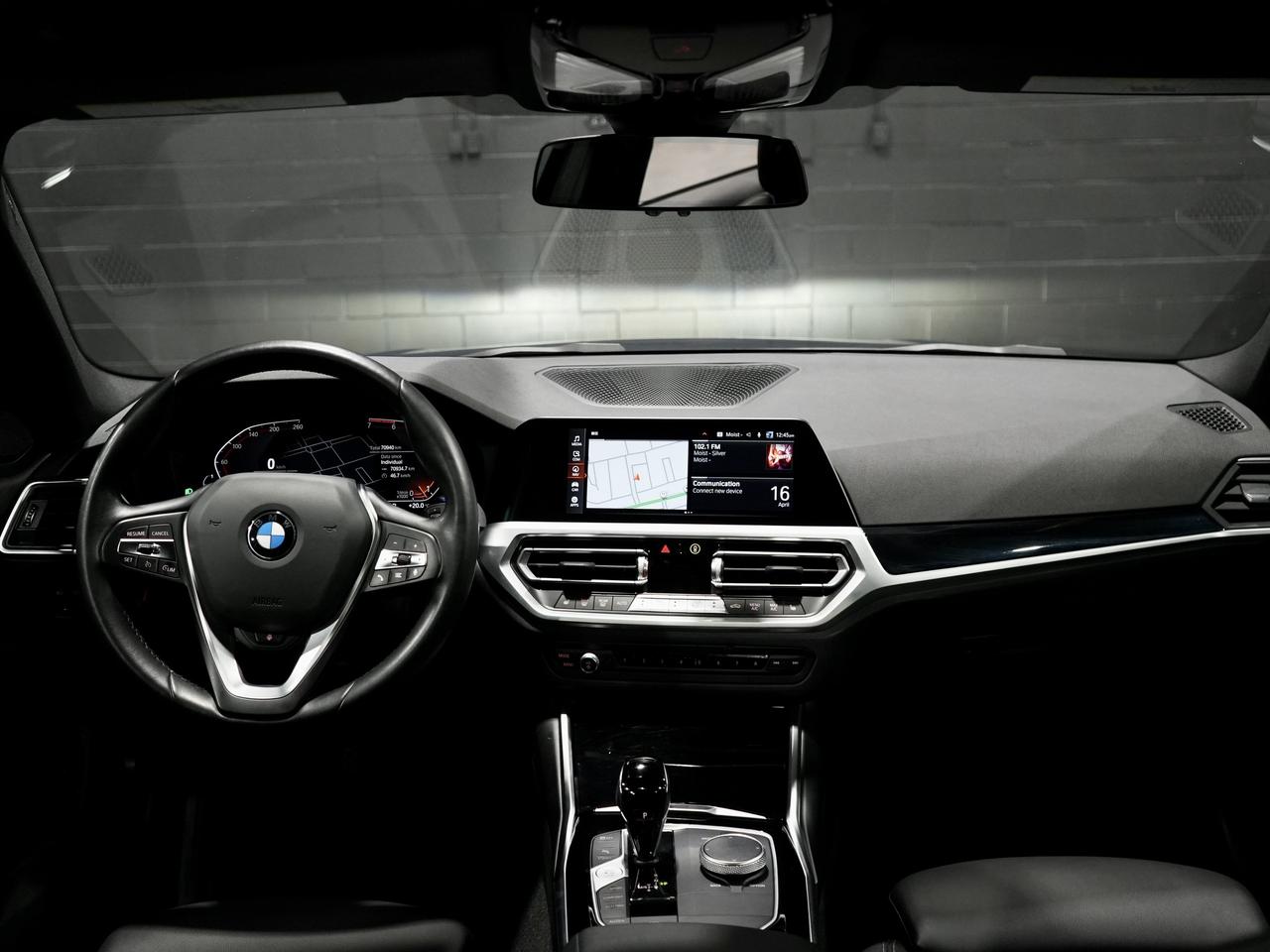 2022 BMW 330i xDrive|ROOF|CAM|DRIVE ASSIST|NAV|NO ACCIDENTS Photo