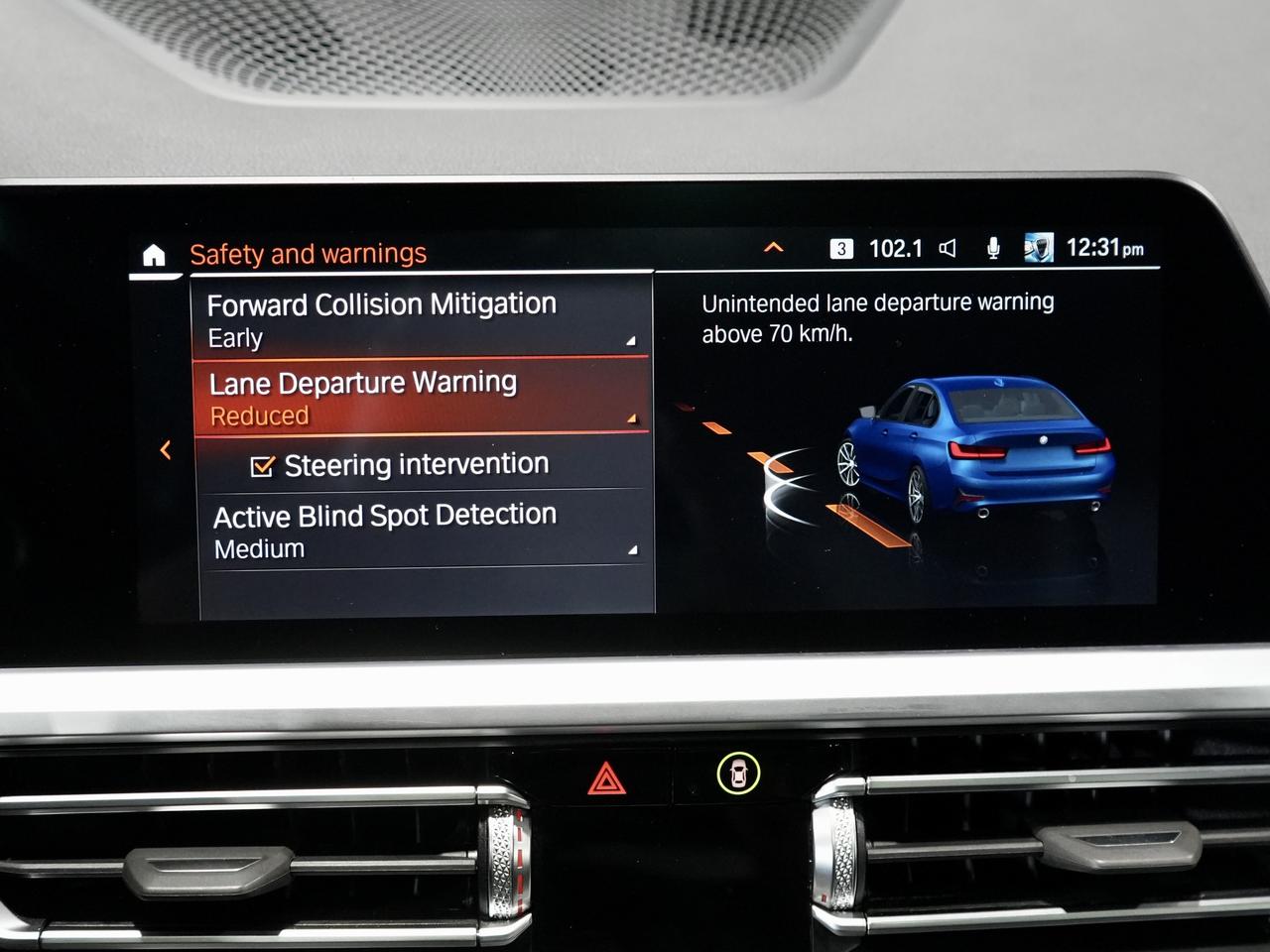 2022 BMW 330i xDrive|ROOF|CAM|DRIVE ASSIST|NAV|NO ACCIDENTS Photo