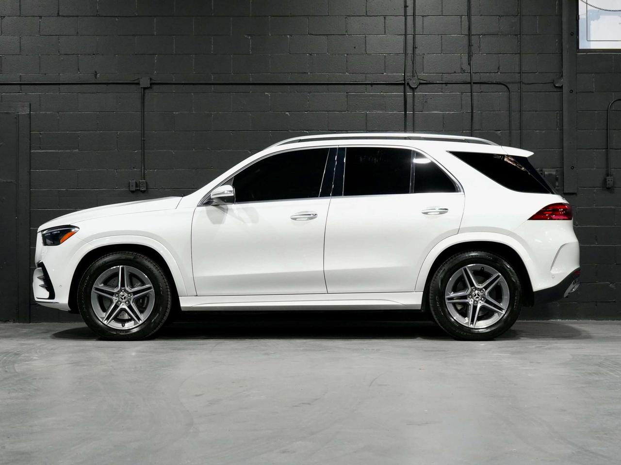 2024 Mercedes-Benz GLE AMG 43 GLE 350|HUD|PANO|360CAM|BURMESTER|DRIVE ASSIST Photo
