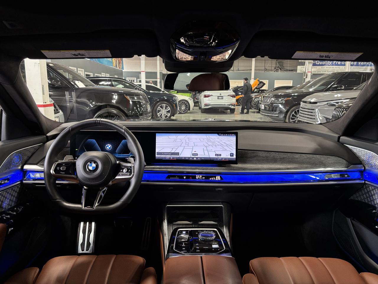 2024 BMW 7 Series 760i xDrive|MPKG|NO LUX TAX|AUTODOORS|SWAROVSKI|+ Photo