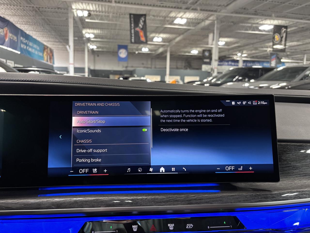 2024 BMW 7 Series 760i xDrive|MPKG|NO LUX TAX|AUTODOORS|SWAROVSKI|+ Photo