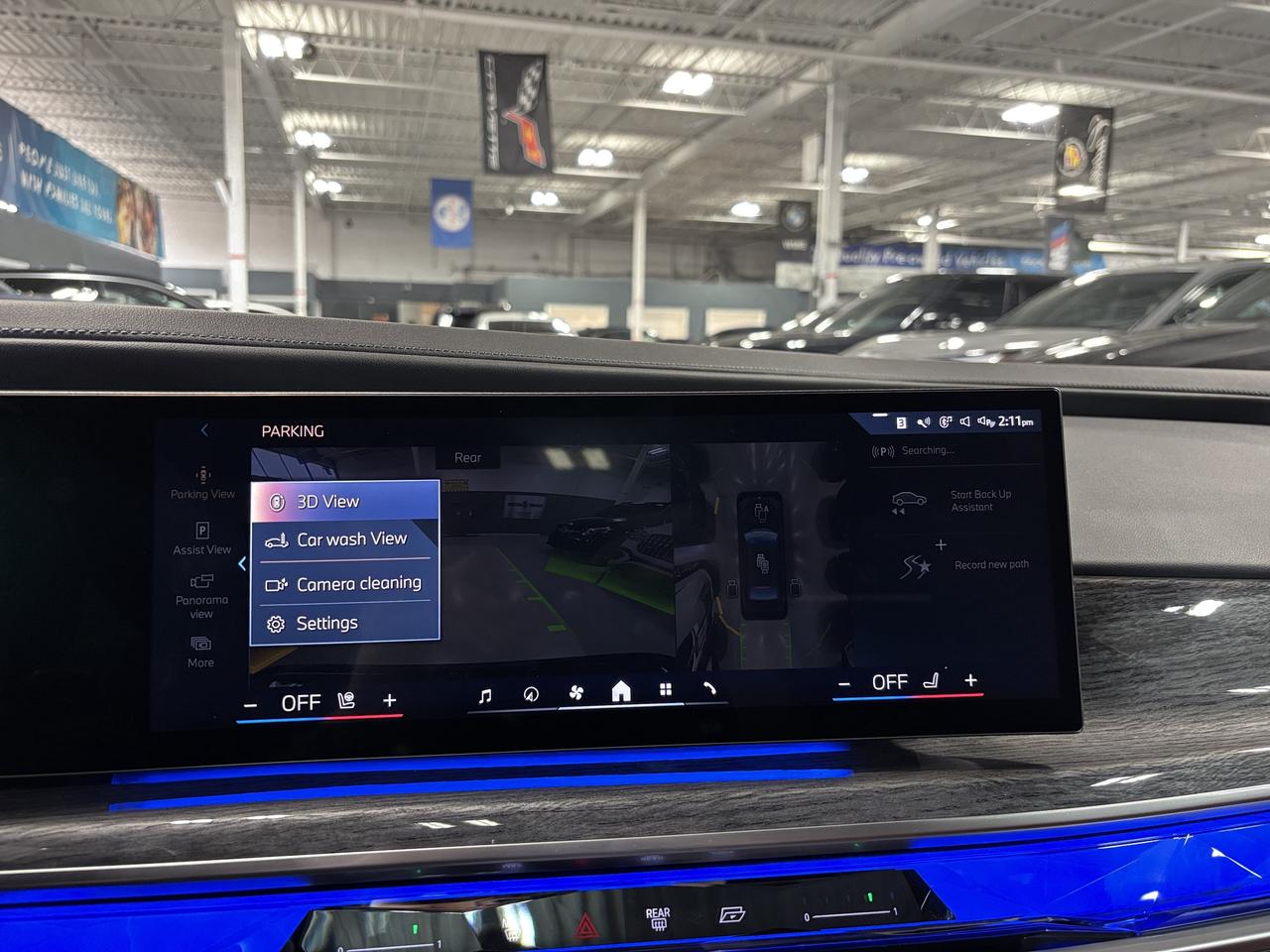 2024 BMW 7 Series 760i xDrive|MPKG|NO LUX TAX|AUTODOORS|SWAROVSKI|+ Photo