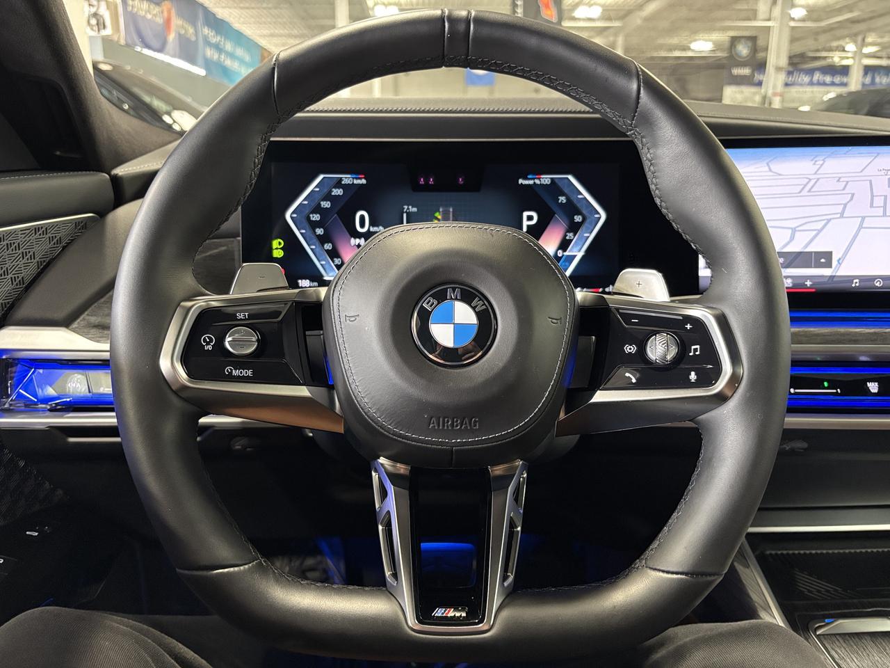 2024 BMW 7 Series 760i xDrive|MPKG|NO LUX TAX|AUTODOORS|SWAROVSKI|+ Photo