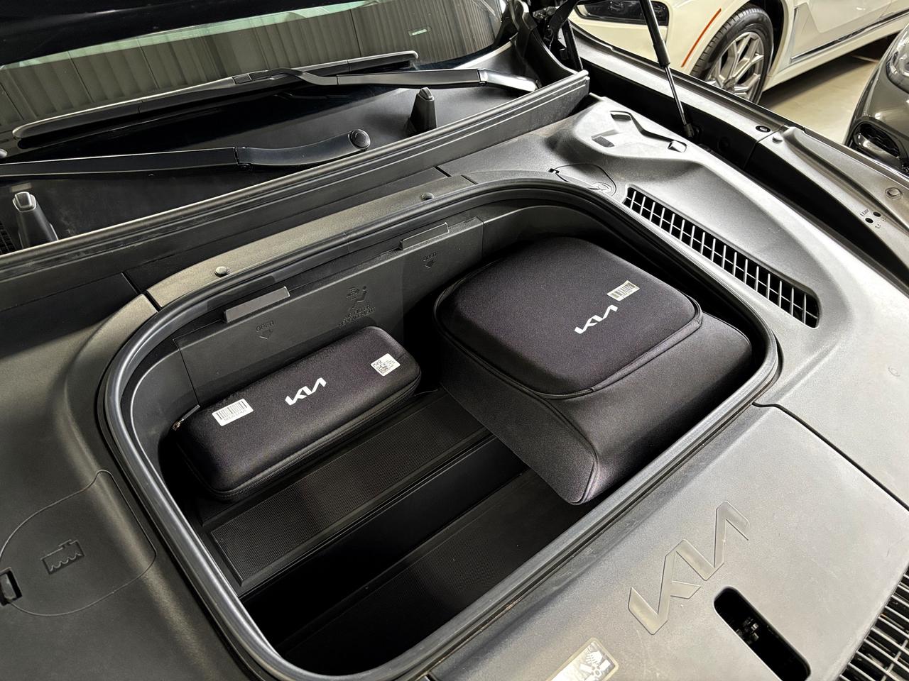 2024 Kia EV9 Land GT-Line|AWD|6PASS|RECLINERS|MERIDIAN|3DCAM|+ Photo3