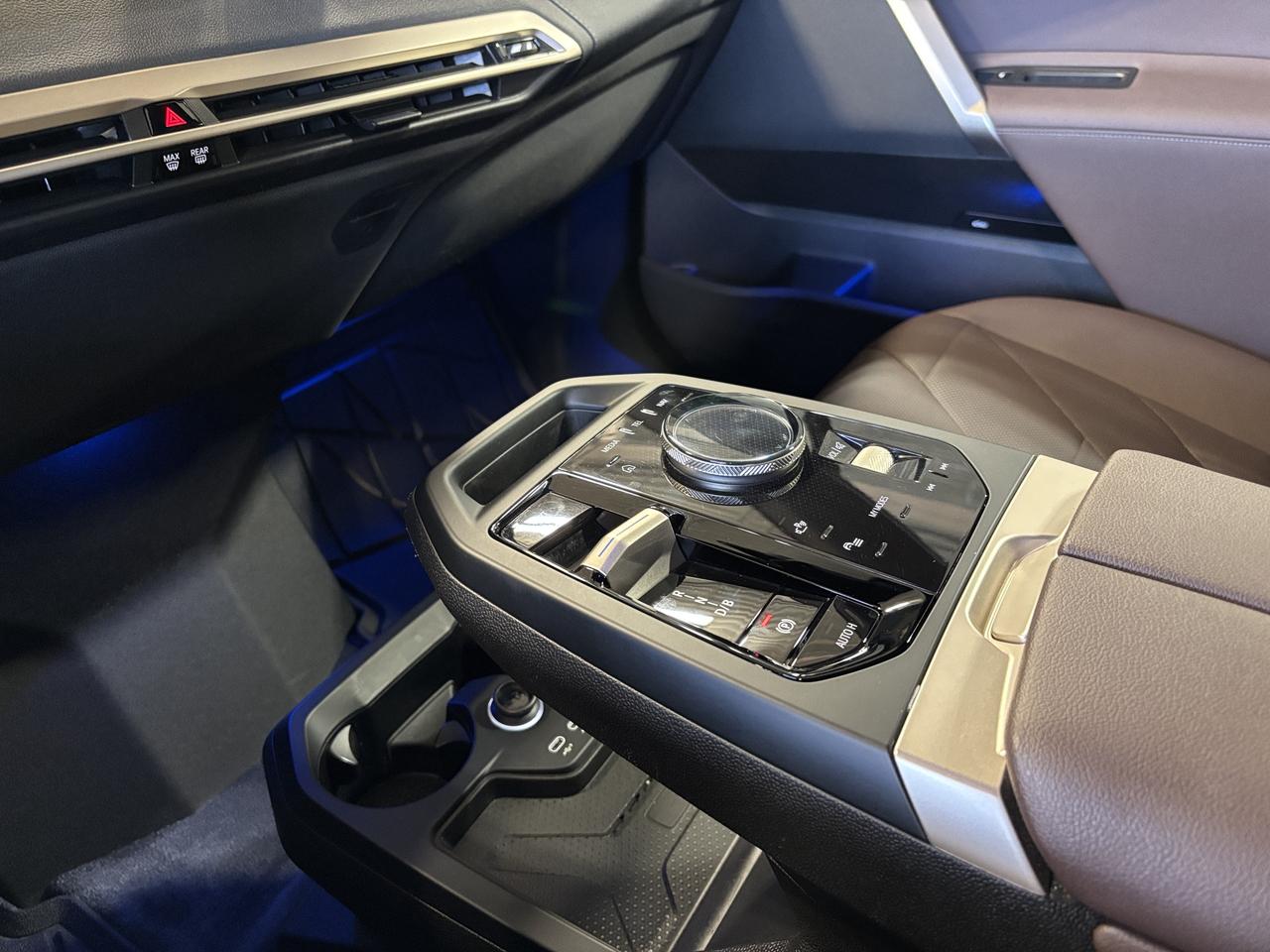 2024 BMW iX xDrive50|AWD|ENHANCEDPKG|OXIDEGREY|BROWNLEATHER|+ Photo