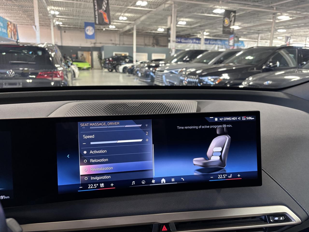 2024 BMW iX xDrive50|AWD|ENHANCEDPKG|OXIDEGREY|BROWNLEATHER|+ Photo