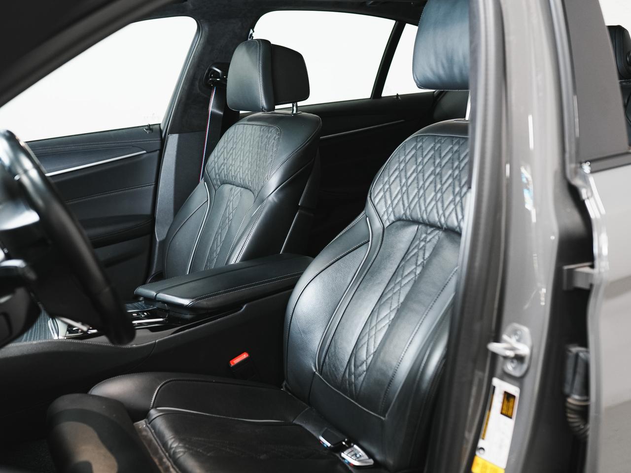 2022 BMW 5 Series M550I | XDRIVE | M-SPORT | HARMAN KARDON | 20 IN Photo