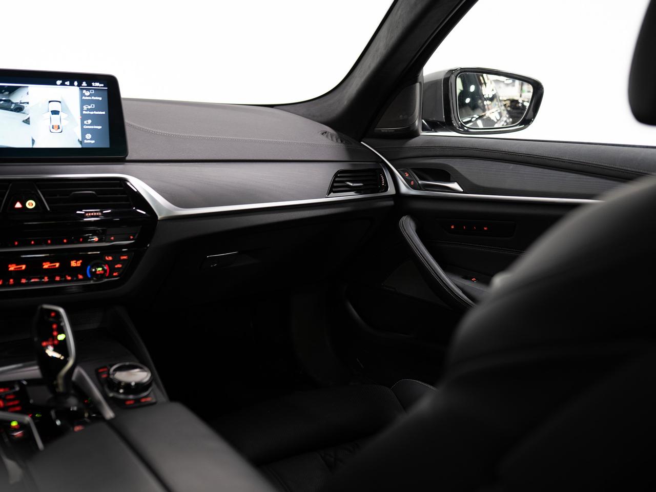2022 BMW 5 Series M550I | XDRIVE | M-SPORT | HARMAN KARDON | 20 IN Photo