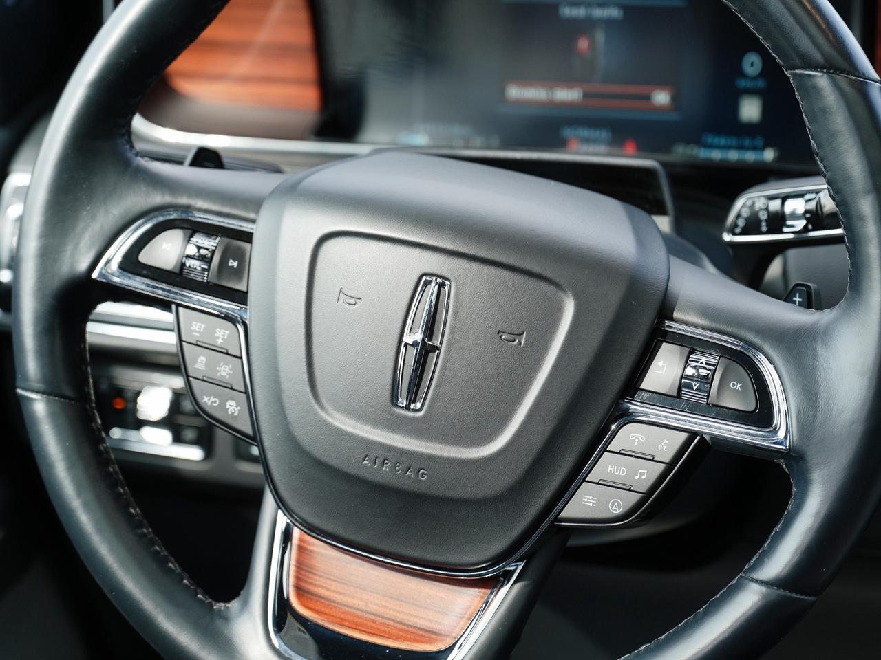2023 Lincoln Navigator Reserve 4x4 | CAPTAIN SEATS | 7 PASS | LEATHER Photo