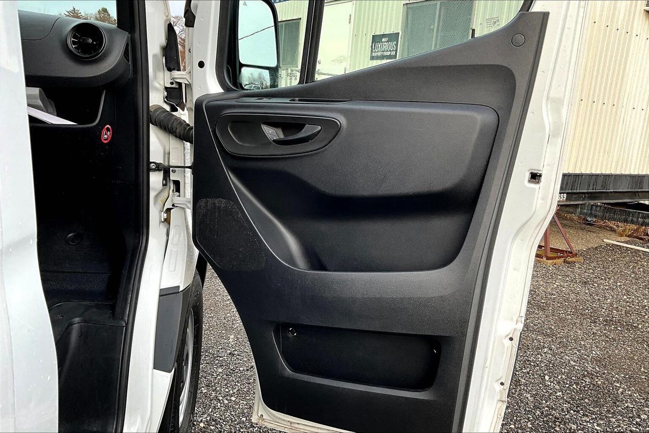 2022 Mercedes-Benz Sprinter Crew Van 2500 High Roof | Diesel | 170" WB | RWD Photo