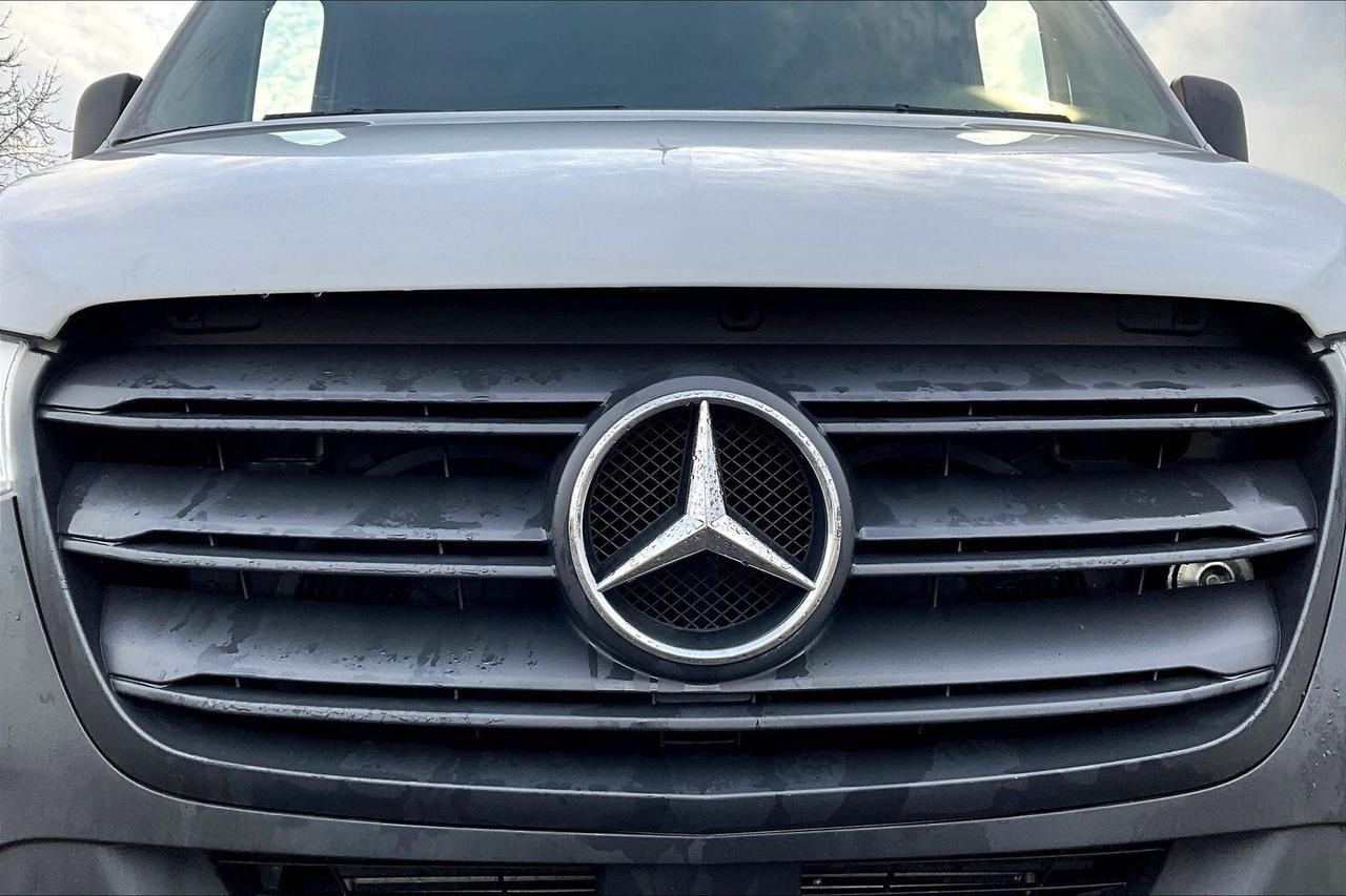 2022 Mercedes-Benz Sprinter Crew Van 2500 High Roof | Diesel | 170" WB | RWD Photo