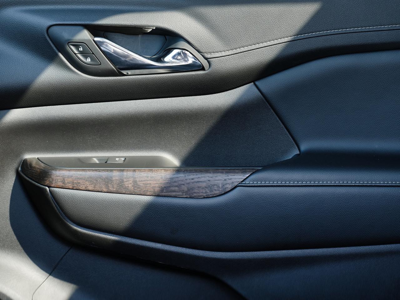 2023 GMC Acadia AWD 4dr Denali | SUN ROOF | 6 PASSENGER Photo