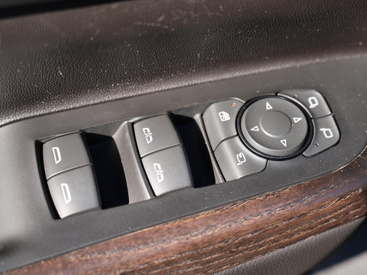 2023 GMC Acadia AWD 4dr Denali | SUN ROOF | 6 PASSENGER Photo