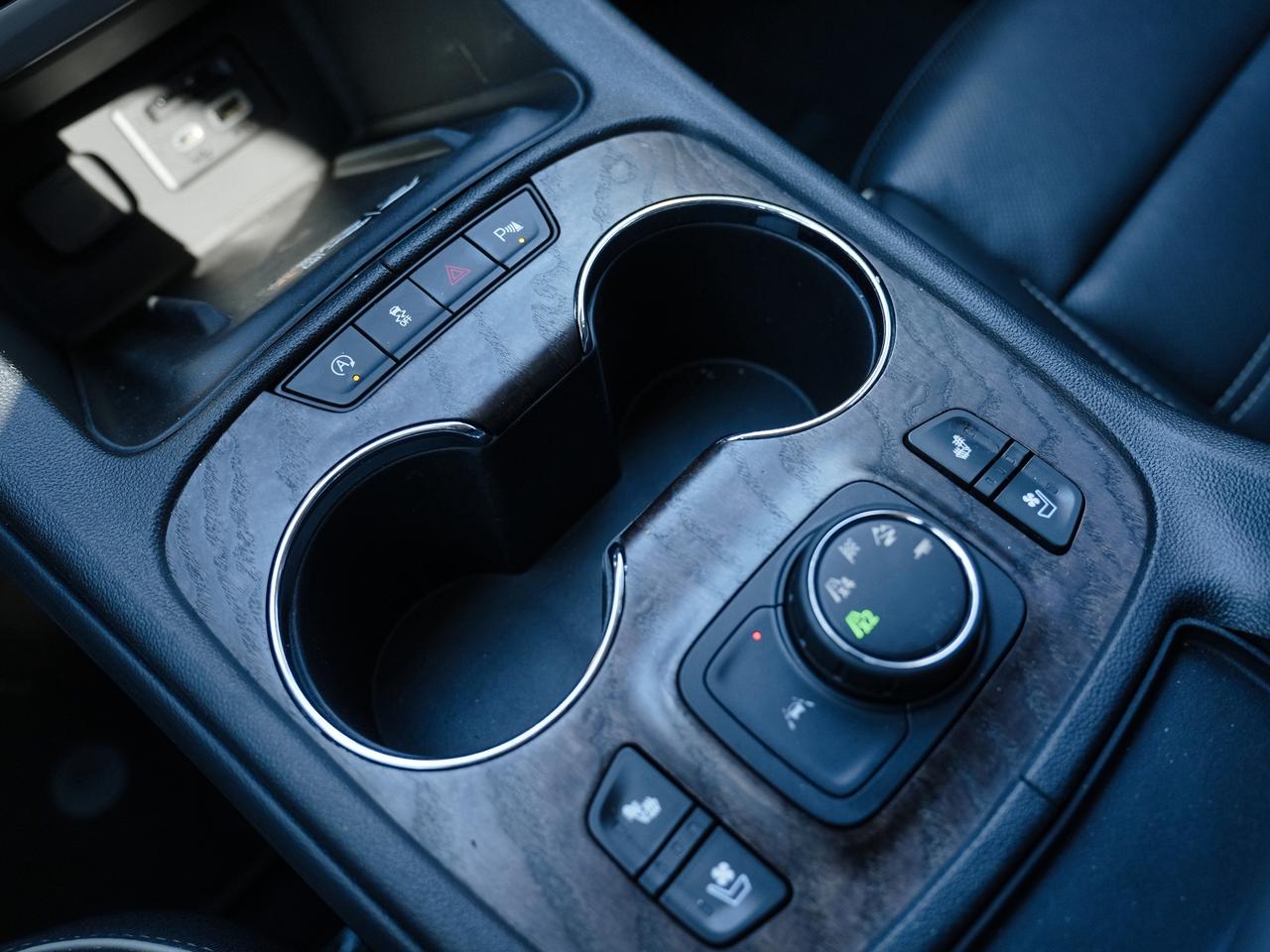 2023 GMC Acadia AWD 4dr Denali | SUN ROOF | 6 PASSENGER Photo