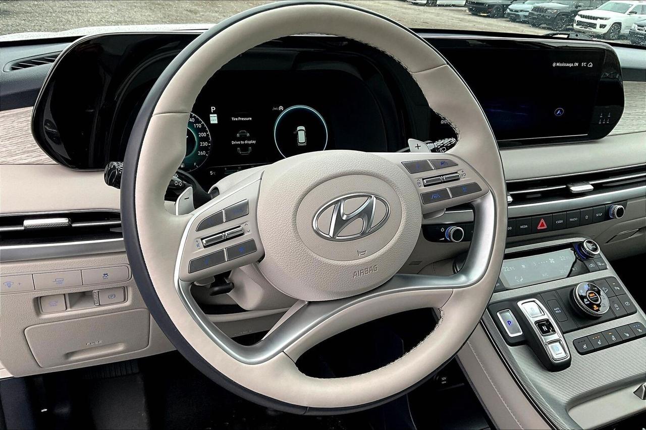 2025 Hyundai PALISADE Ultimate Calligraphy 7Seat AWD Photo