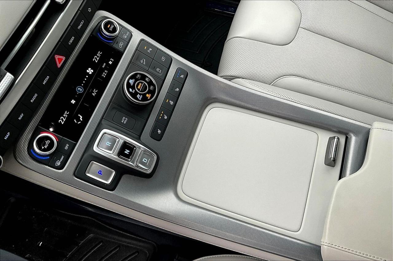 2025 Hyundai PALISADE Ultimate Calligraphy 7Seat AWD Photo