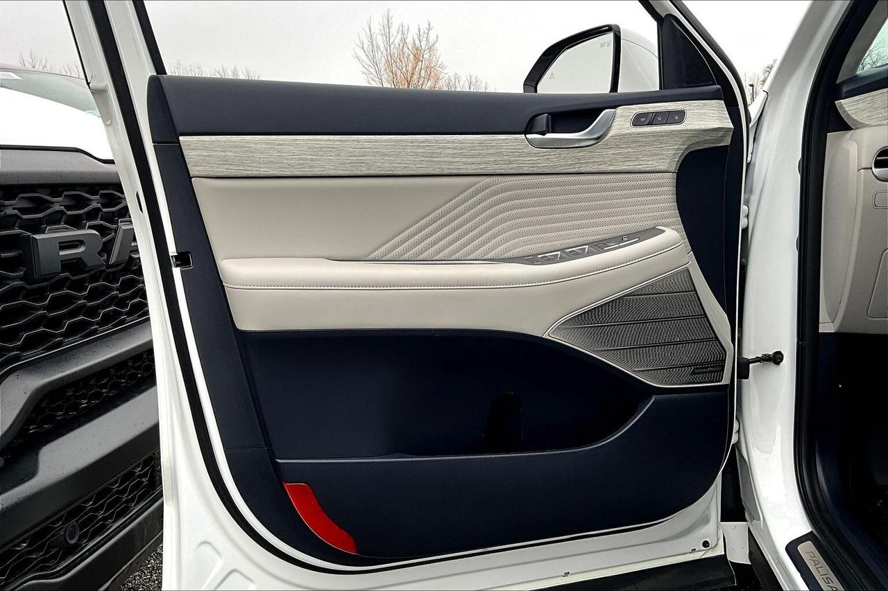 2025 Hyundai PALISADE Ultimate Calligraphy 7Seat AWD Photo