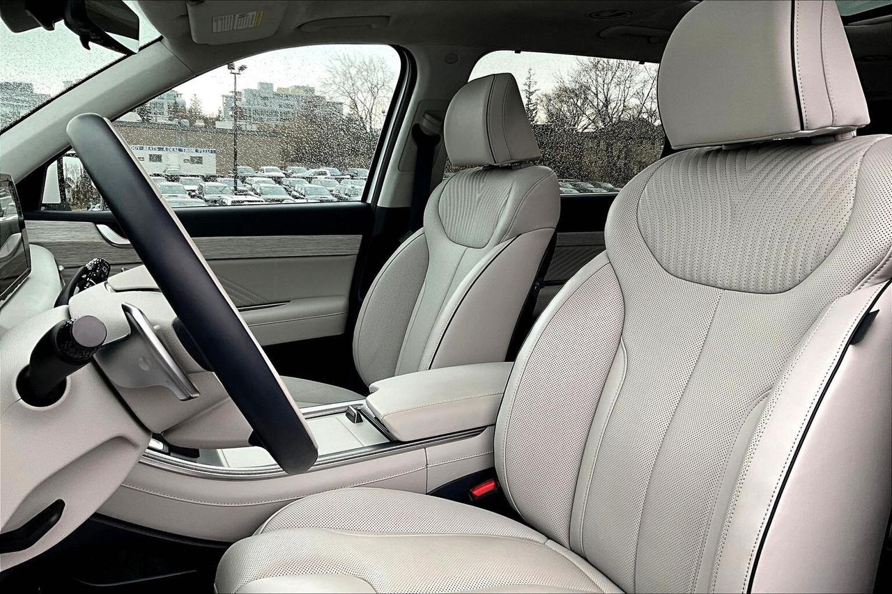 2025 Hyundai PALISADE Ultimate Calligraphy 7Seat AWD Photo