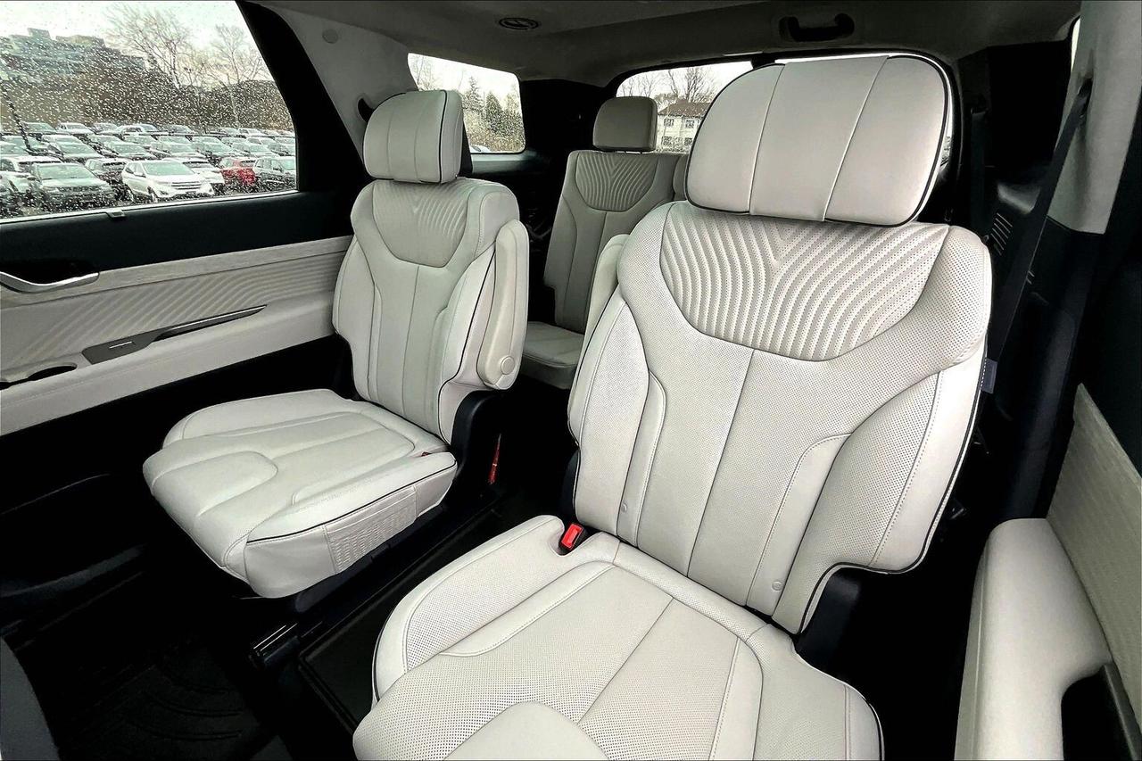 2025 Hyundai PALISADE Ultimate Calligraphy 7Seat AWD Photo