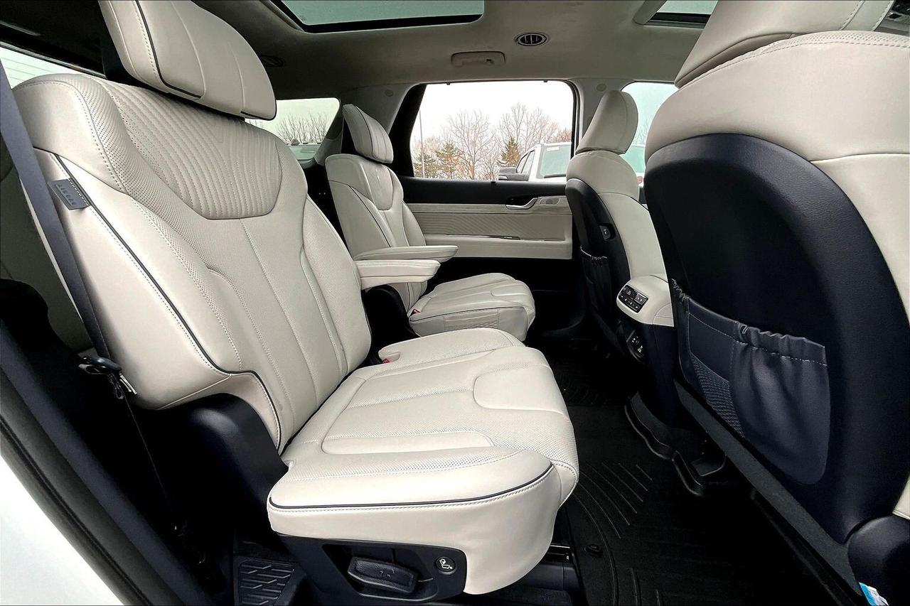 2025 Hyundai PALISADE Ultimate Calligraphy 7Seat AWD Photo