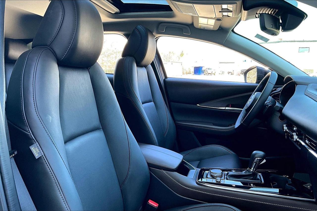 2025 Mazda CX-30 GT Turbo | Heated Leather | Sunroof | AWD Photo