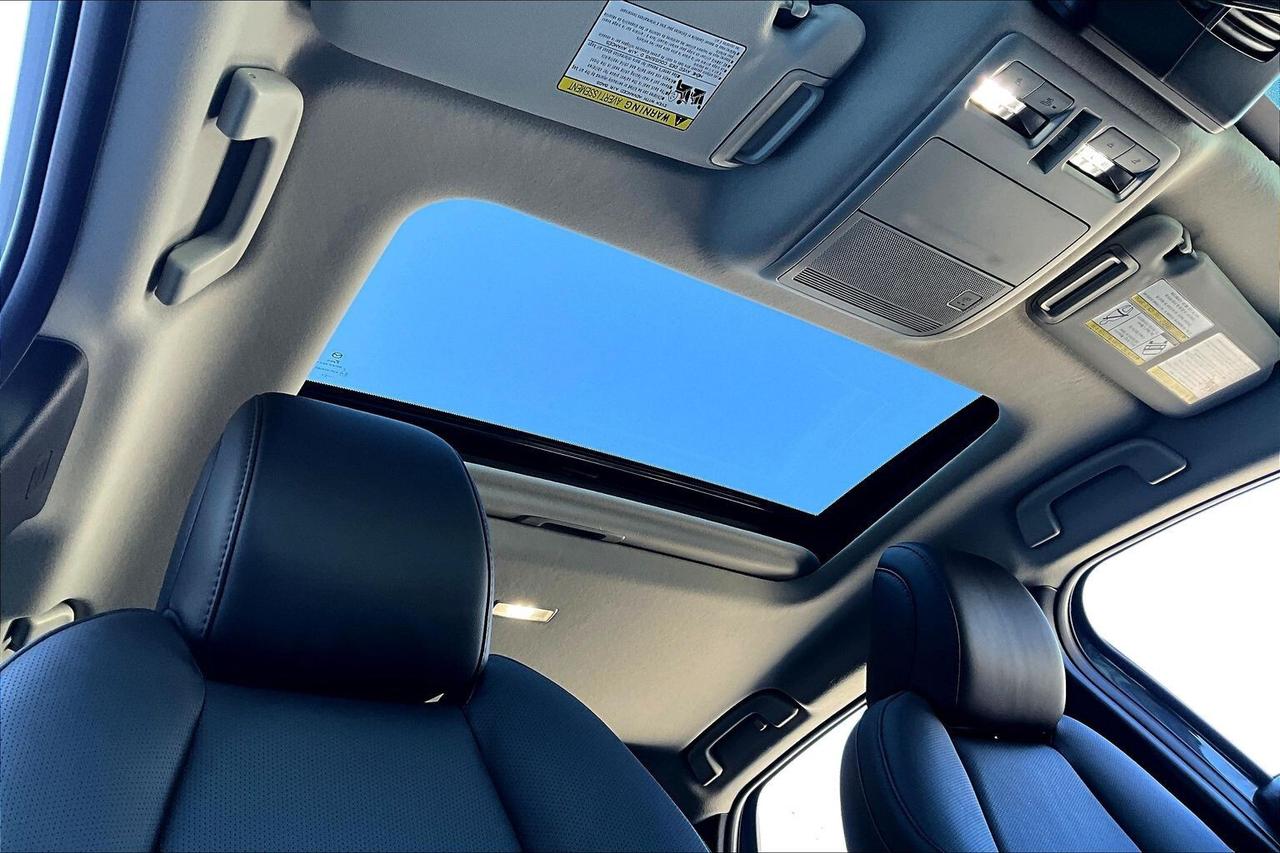 2025 Mazda CX-30 GT Turbo | Heated Leather | Sunroof | AWD Photo