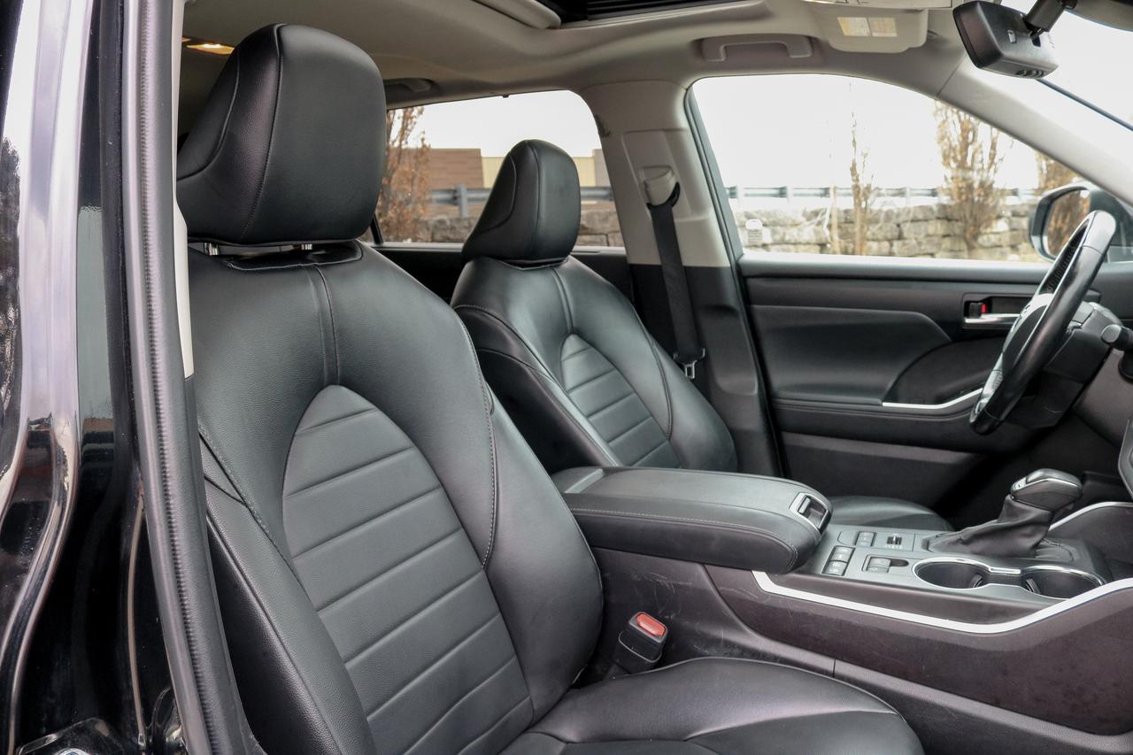 2022 Toyota Highlander XLE AWD | SUNROOF | HEATED SEATS | BLUETOOTH | Photo