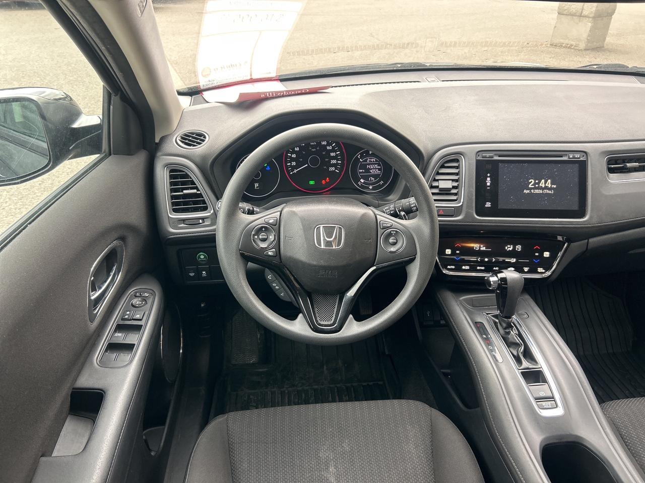 2017 Honda HR-V EX, CLEAN CARFAX, SUNROOF, HEATED CLOTH SEATS! - Photo #11