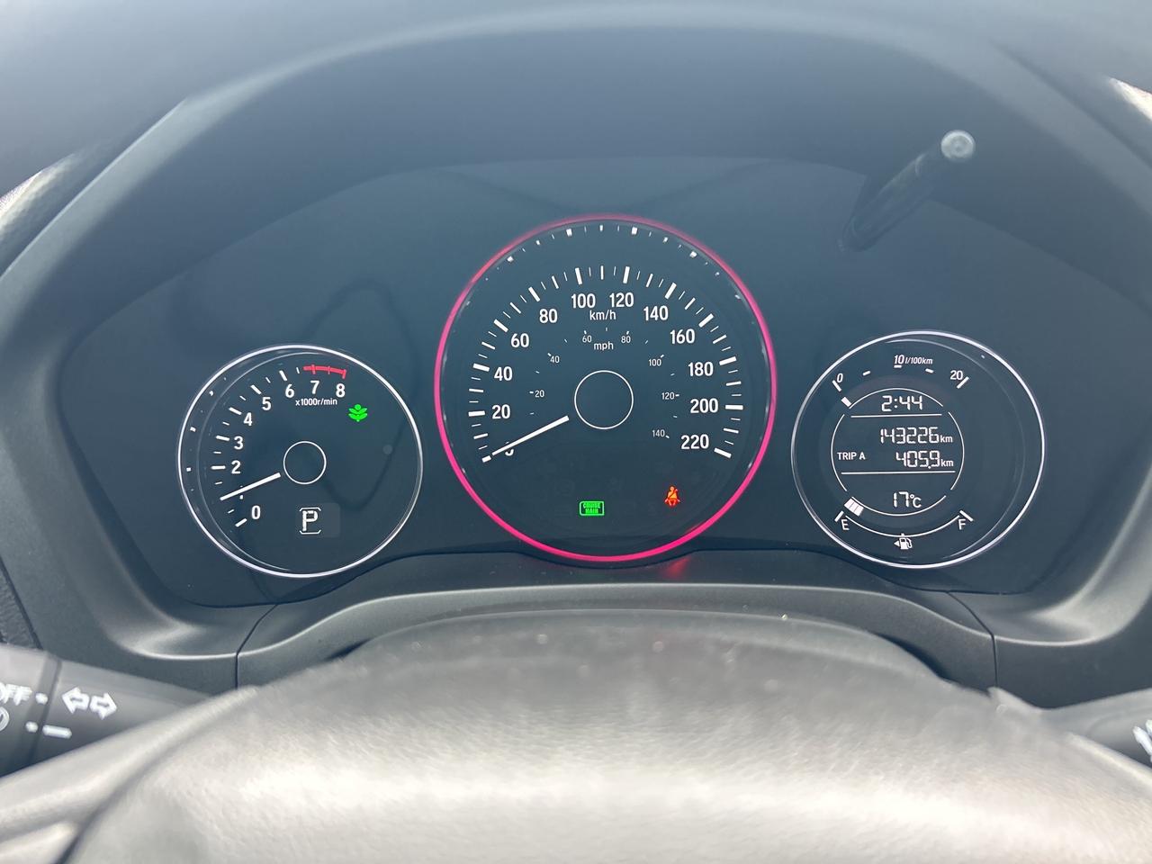 2017 Honda HR-V EX, CLEAN CARFAX, SUNROOF, HEATED CLOTH SEATS! - Photo #16