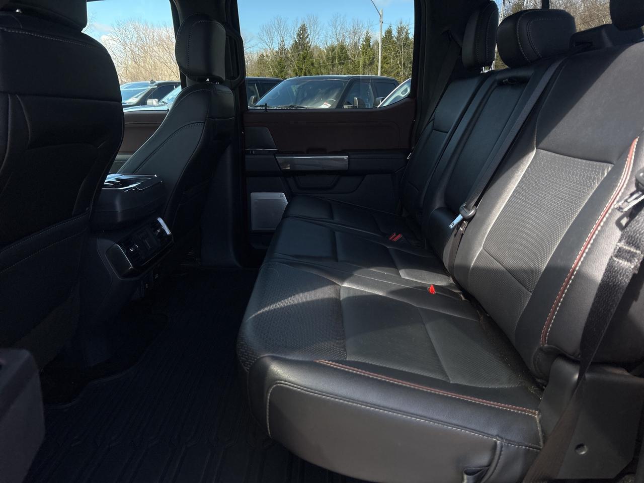 2022 Ford F-150 LARIAT, HEATED/ COOLED LEATHER, REMOTE START! - Photo #22