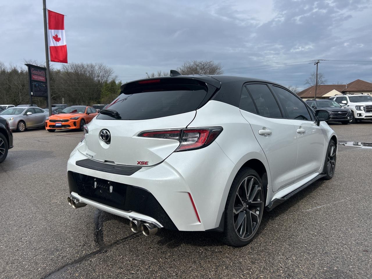 2022 Toyota Corolla Hatchback XSE, AUTO, ONLY 24 000 KMS, HEATED LEATHER! - Photo #6