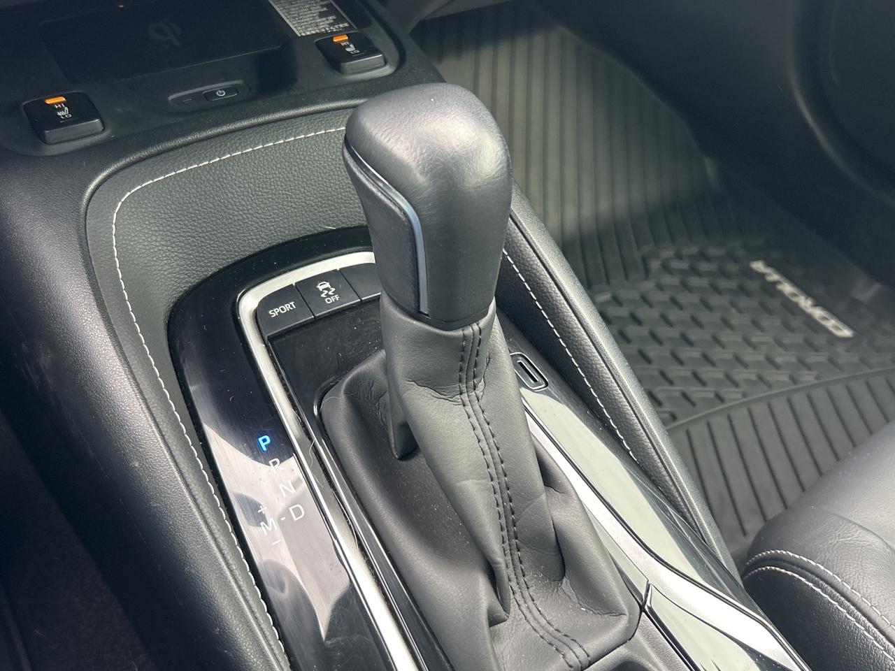 2022 Toyota Corolla Hatchback XSE, AUTO, ONLY 24 000 KMS, HEATED LEATHER! - Photo #18