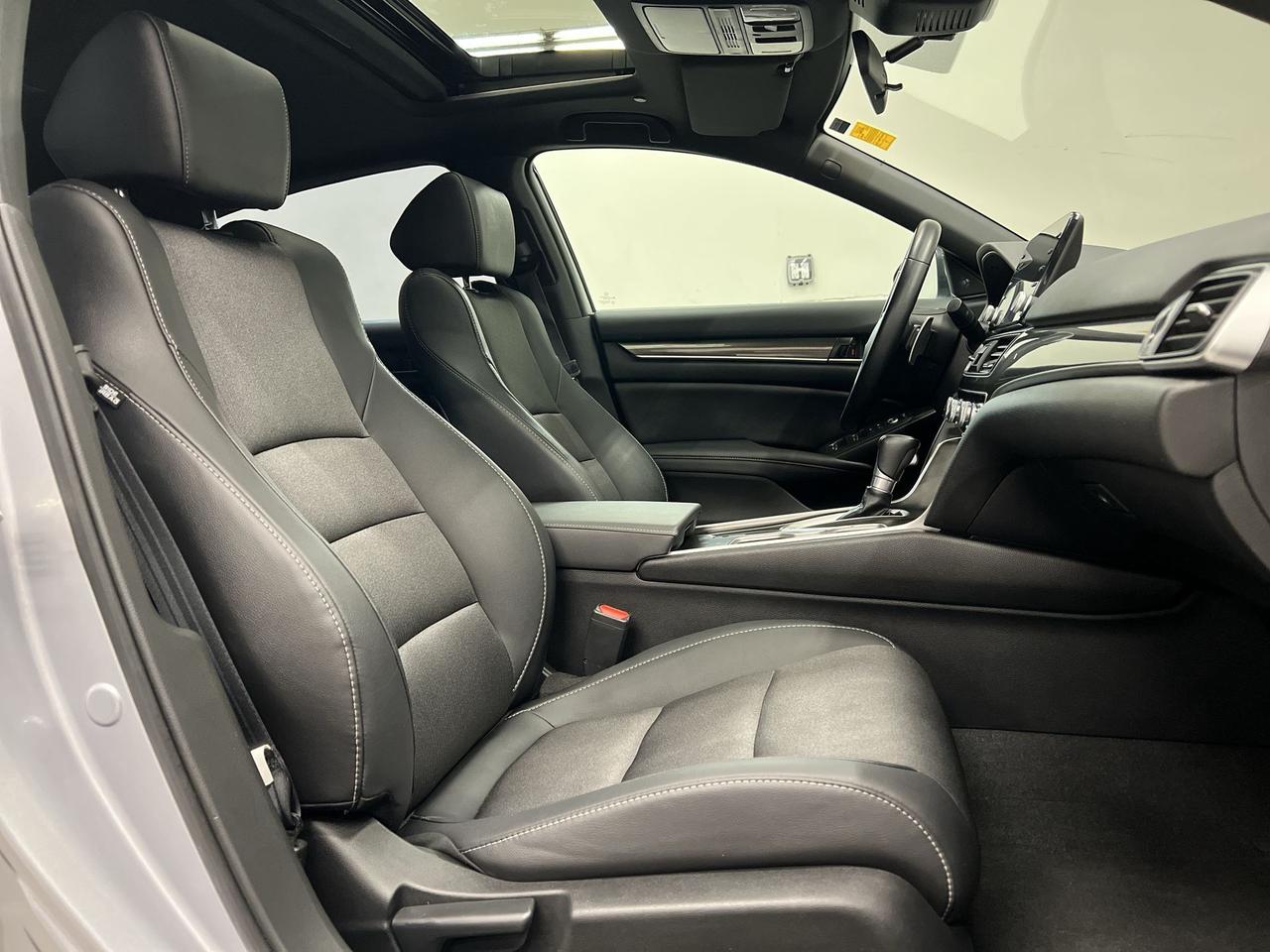 2020 Honda Accord SPORT | LOW KMS! | HTD LEATHER | SUNROOF | CARPLAY Photo