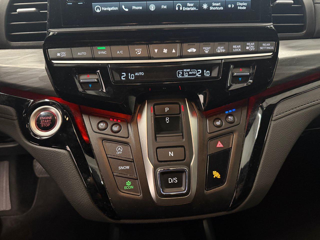 2025 Honda Odyssey Black Edition Photo