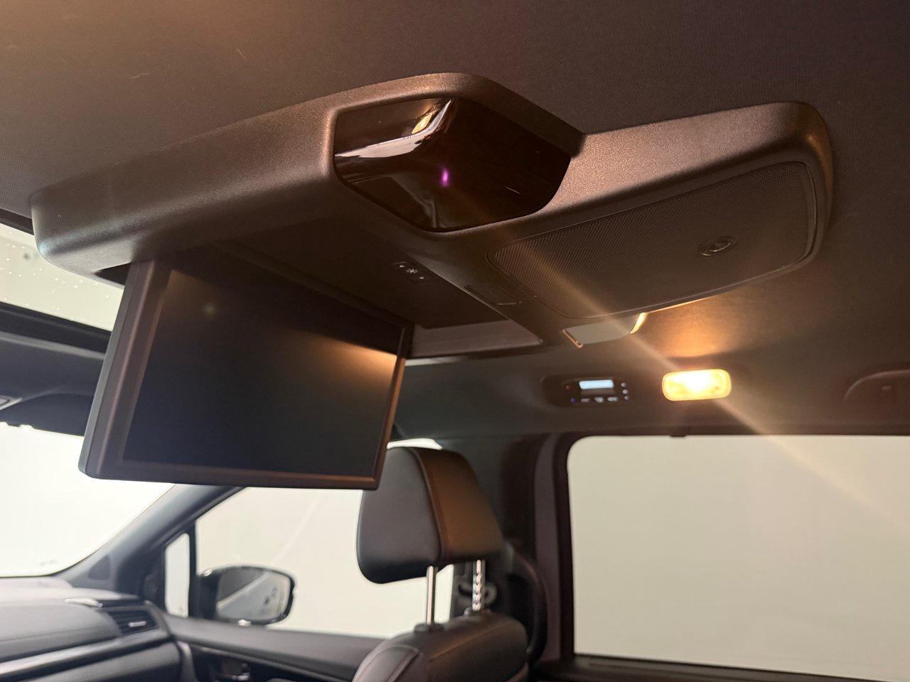 2025 Honda Odyssey Black Edition Photo