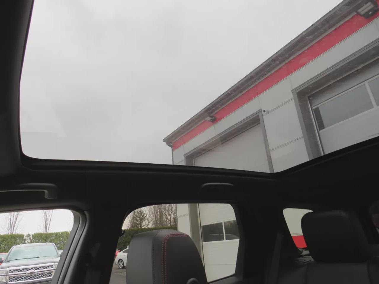 2023 Land Rover Discovery Sport R-Dynamic SE | Clean Title No Accidents | 4WD | Tints | Leather | Navigation | Panoramic Sunroof | Meridian Sound | Photo