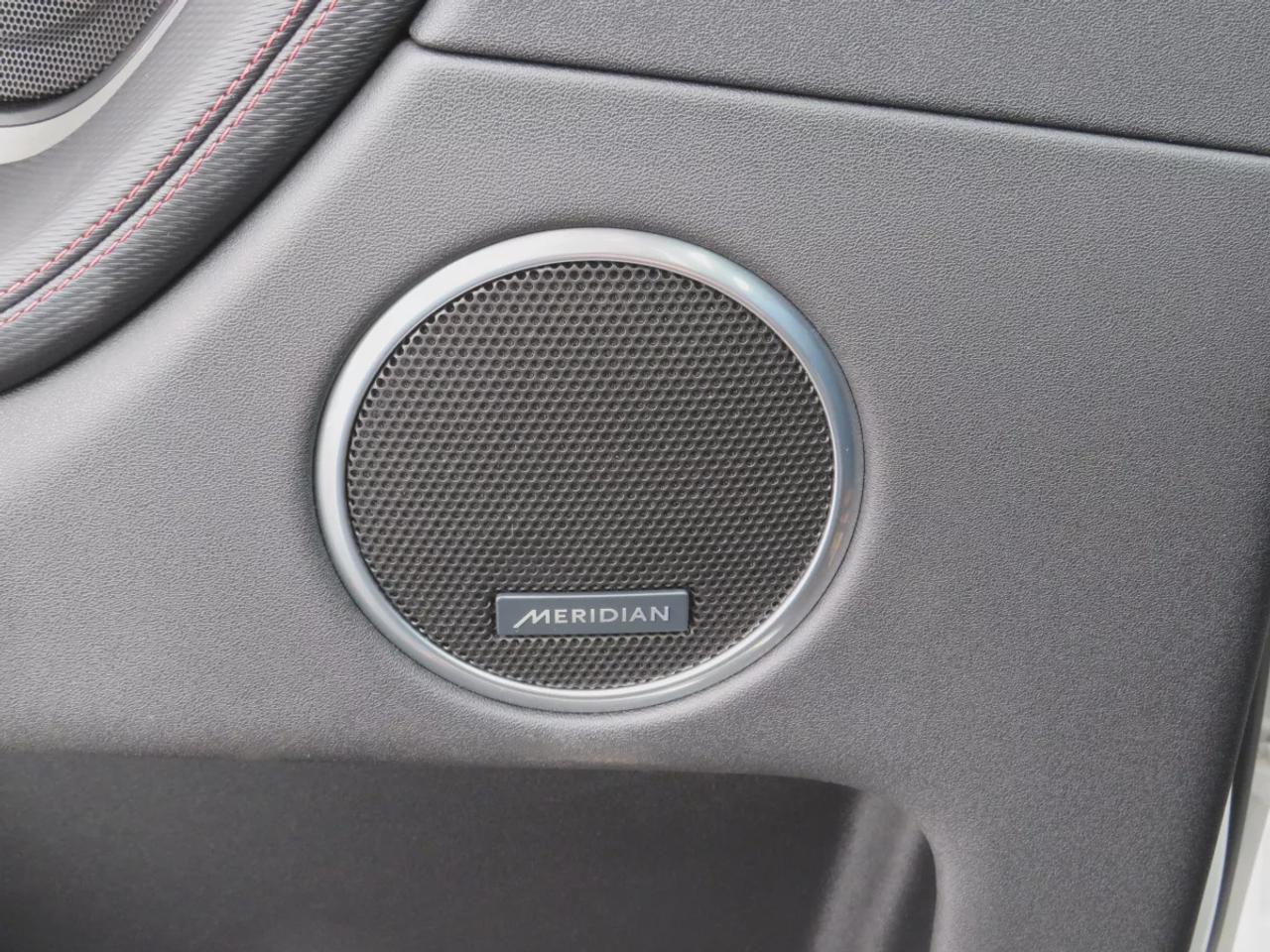 2023 Land Rover Discovery Sport R-Dynamic SE | Clean Title No Accidents | 4WD | Tints | Leather | Navigation | Panoramic Sunroof | Meridian Sound | Photo