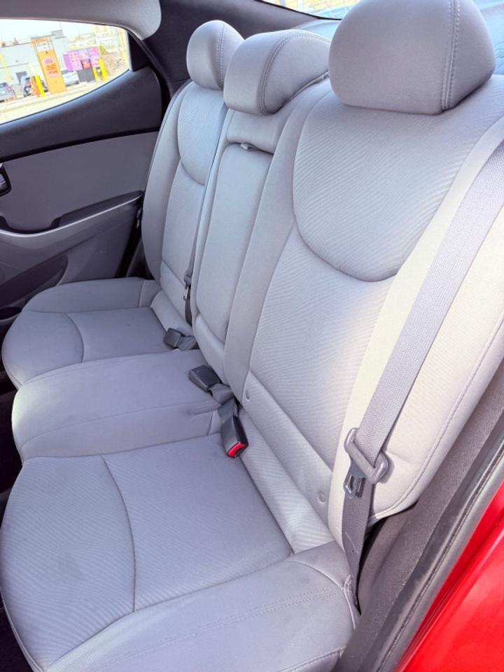 2012 Hyundai Elantra 4DR SEDAN Photo