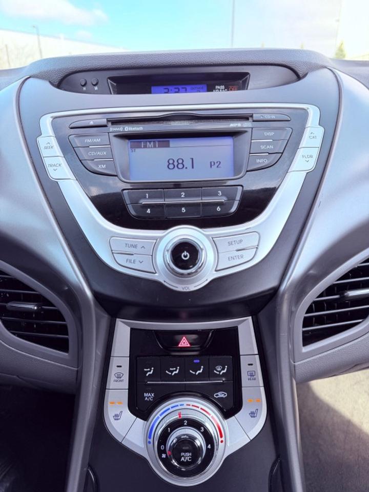 2012 Hyundai Elantra 4DR SEDAN Photo