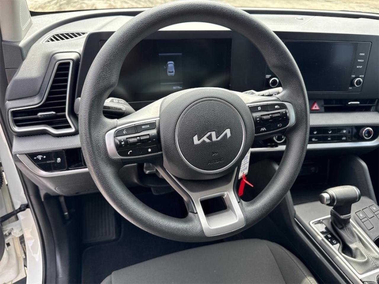 2024 Kia Sportage LX AWD  Heated Seats Photo
