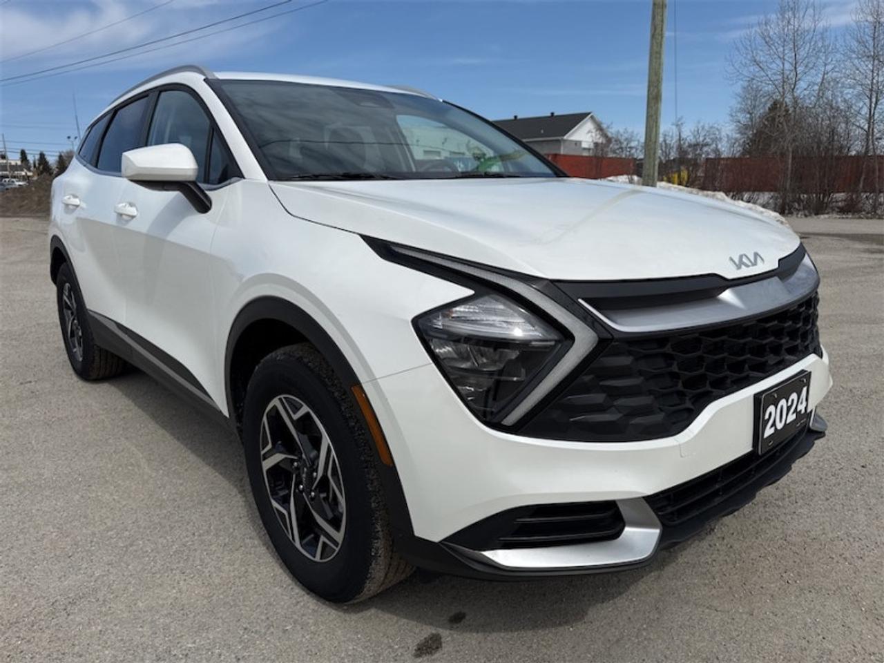 2024 Kia Sportage LX AWD  Heated Seats Photo2