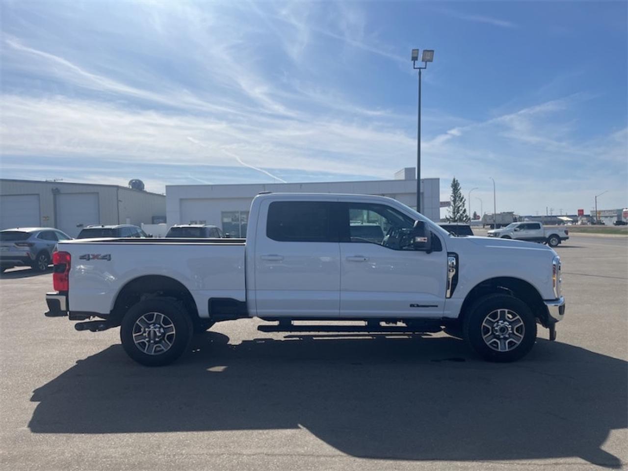 2026 Ford F-350 Super Duty LARIAT  - Running Boards Photo