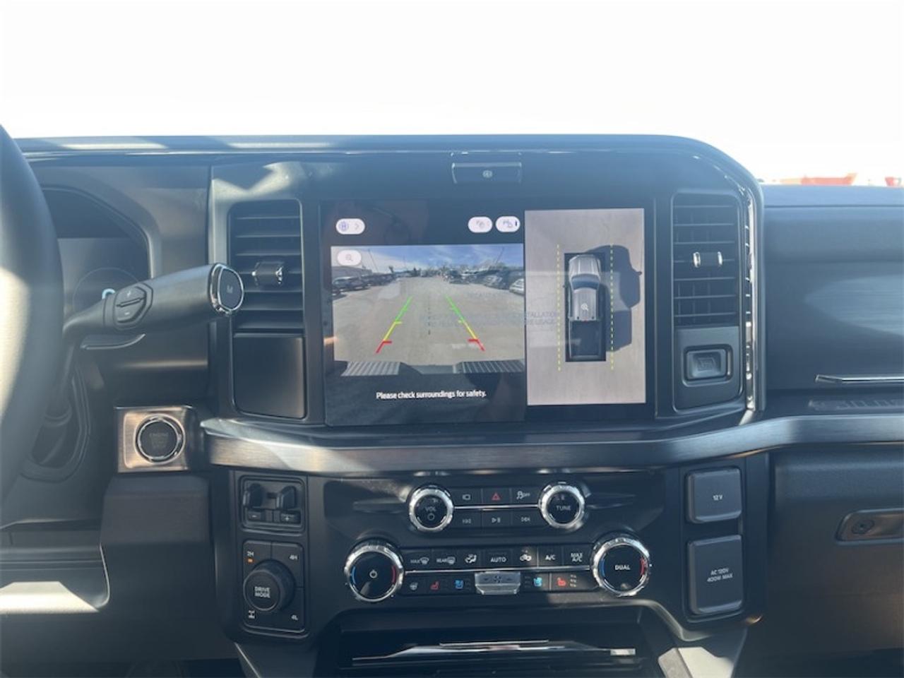 2026 Ford F-350 Super Duty LARIAT  - Running Boards Photo5