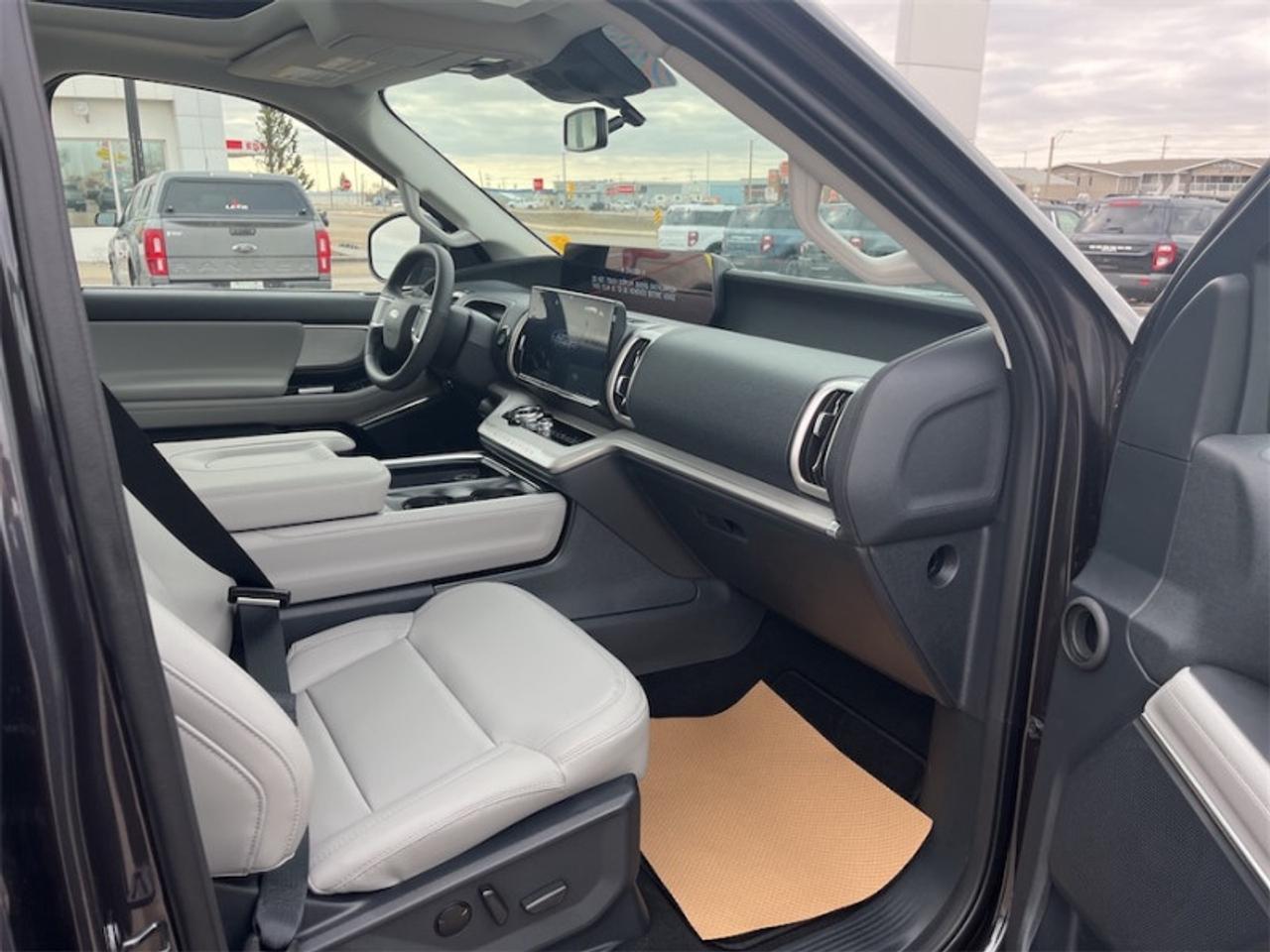 2026 Ford Expedition Active Max  - Navigation Photo5
