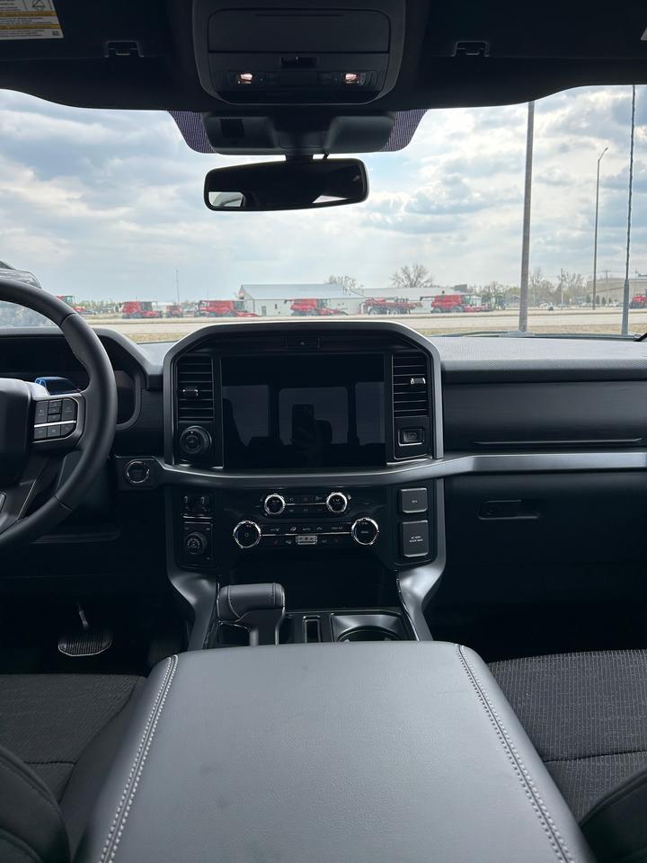 2026 Ford F-150 XLT 4WD SuperCrew 5.5' Box 302A Photo