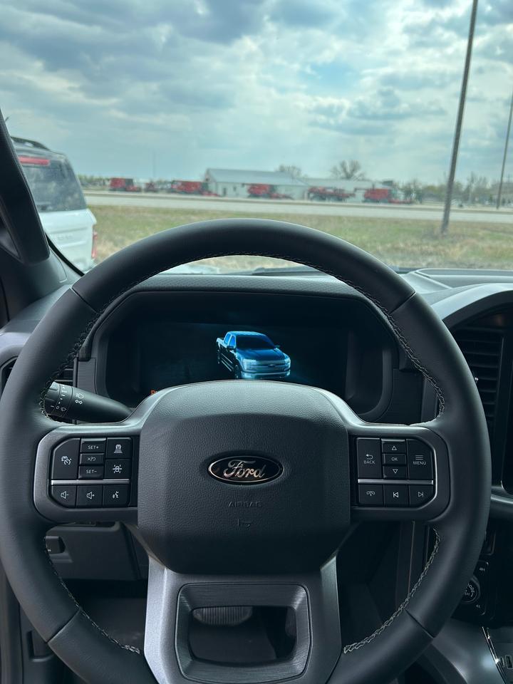 2026 Ford F-150 XLT 4WD SuperCrew 5.5' Box 302A Photo5